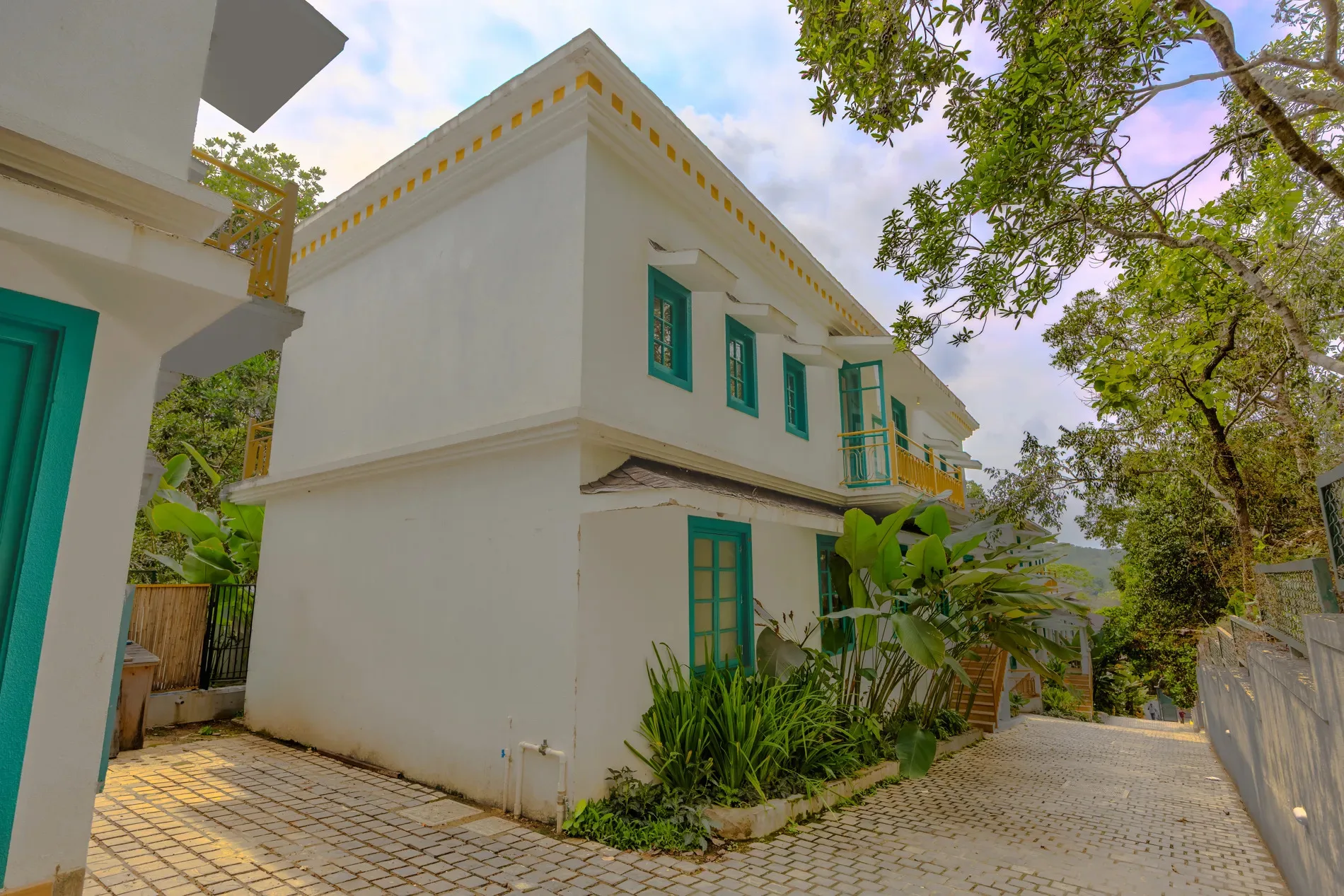 Casa Da Sol 3-BHK Villa with Private Pool Casa Da Sol 3-BHK Villa with Private Pool